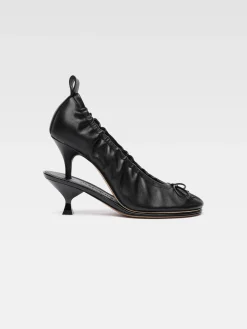 De ballerina's met dubbele hak