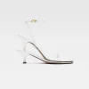 De dubbele sandalen