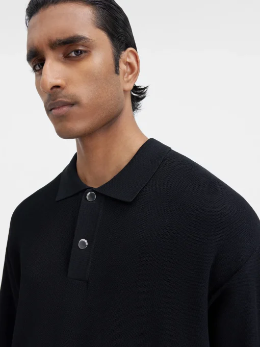 De gebreide polo