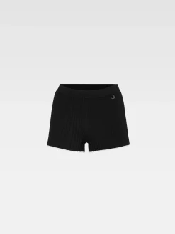 De gebreide shorts met plooien