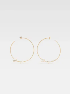 De Jacquemus oorringen