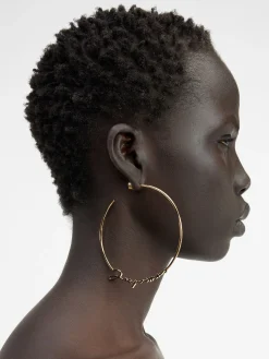 De Jacquemus oorringen
