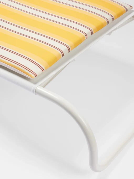 Locus Solus ligstoel Gae Aulenti Jacquemus+Exteta